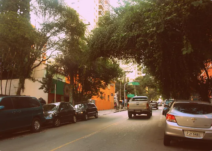Pousada E Hostel Sao Paulo Comfort - Bairro Pinheiros, Proximo Hospital Das Clinicas E Incor, Oscar Freire, Av Paulista, Allianz, Vila Madalena E Facil Acesso Ao Ibirapuera E Morumbi
